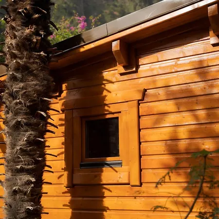 Garden Chalet *