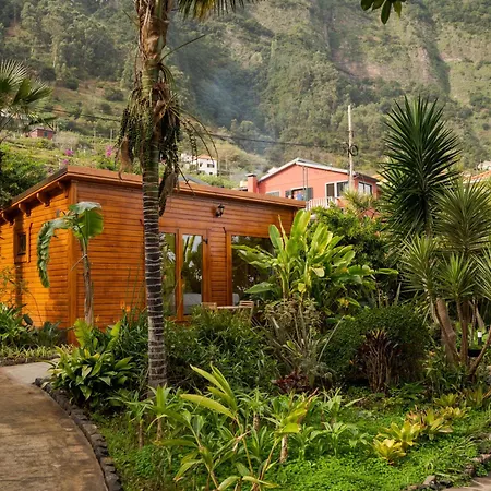 Chalé Garden *