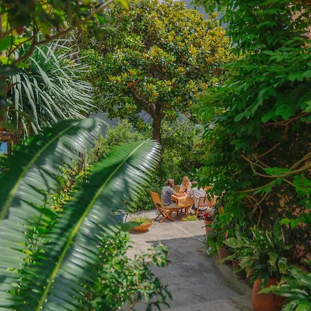 Garden Chalé *
