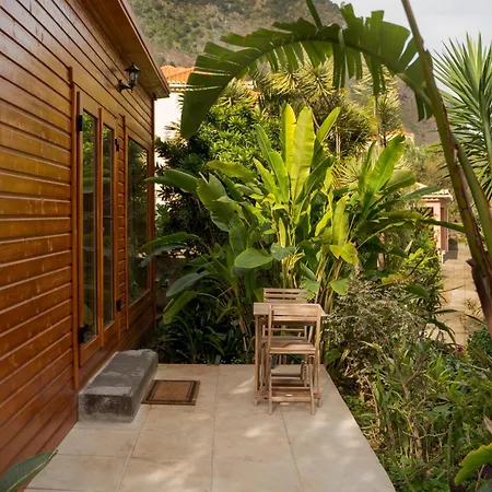Garden Chalet *